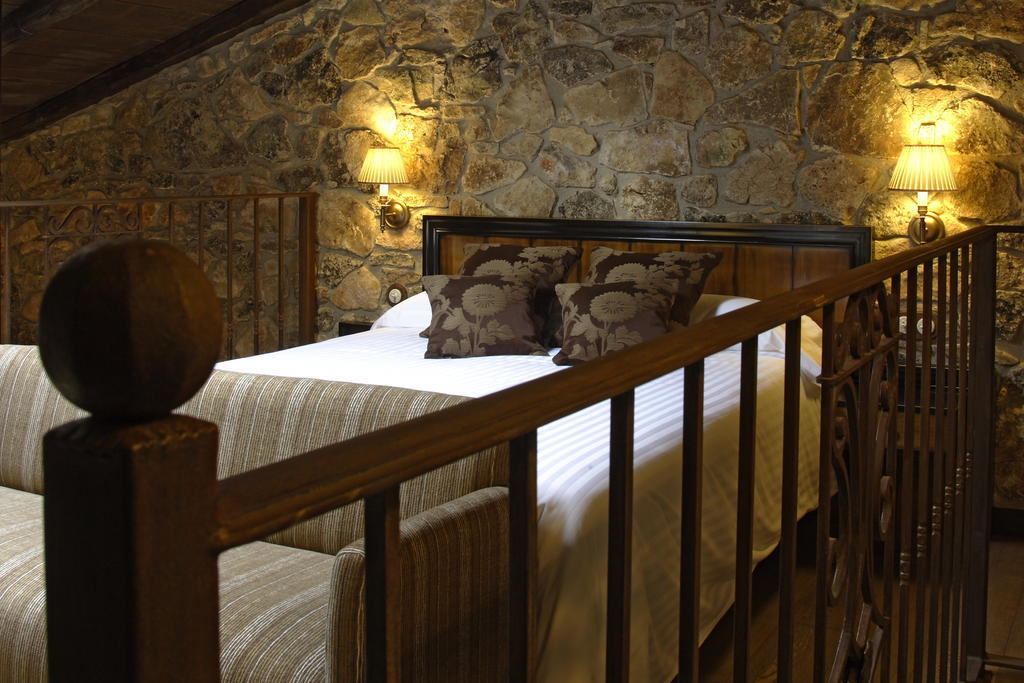 Hotel Rural & Spa Los Anades Abánades Стая снимка